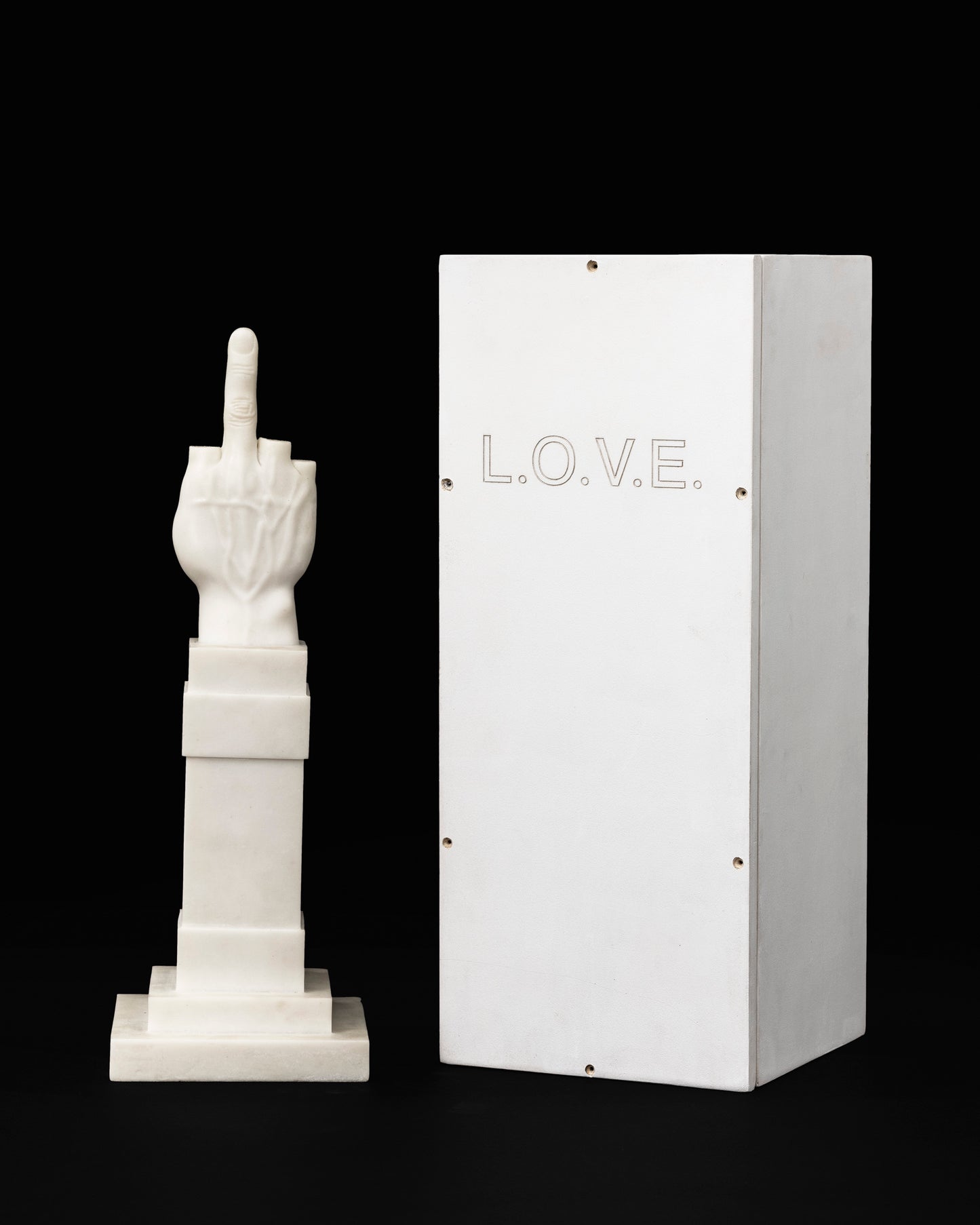 Maurizio Cattelan, L.O.V.E.